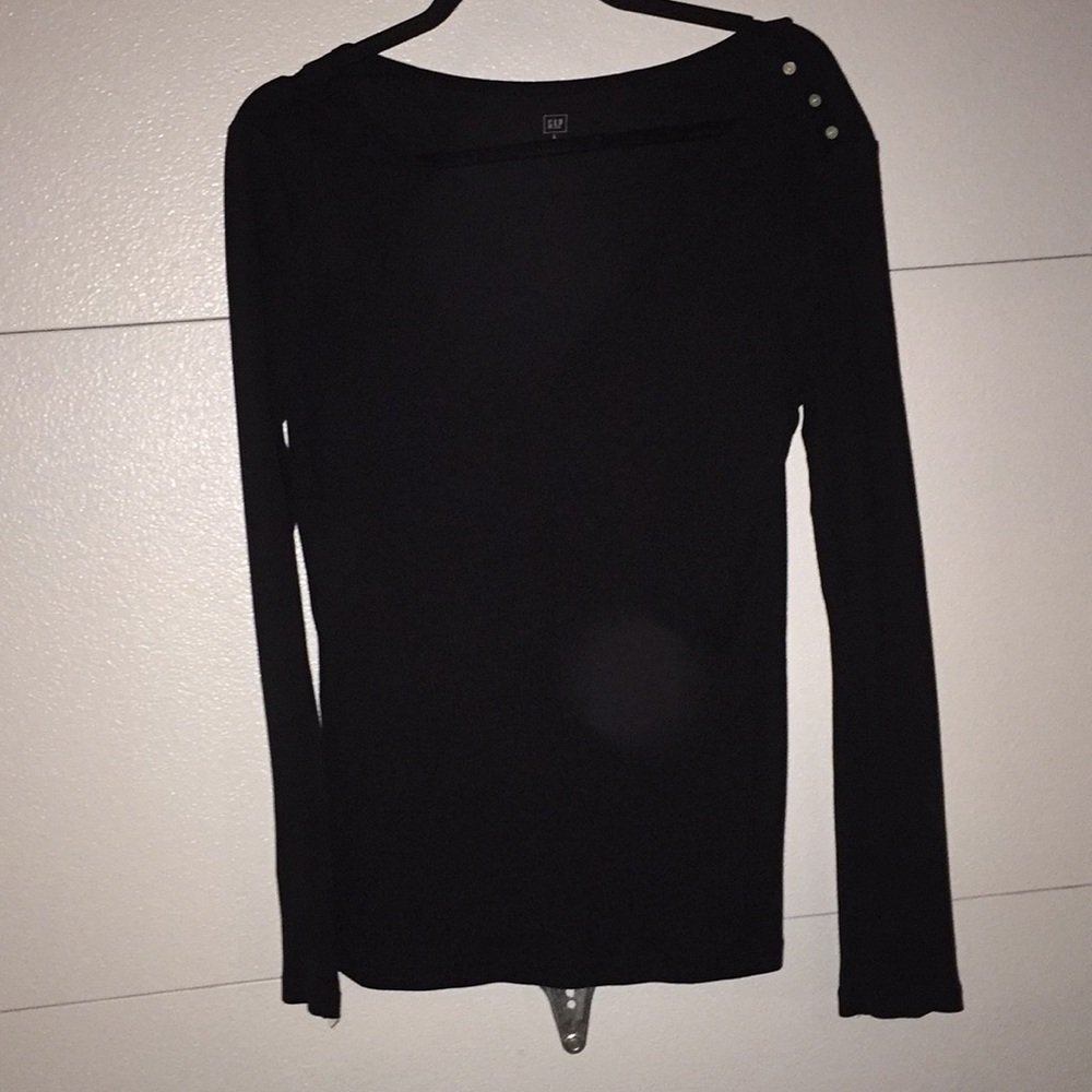GAP Black Long Sleeve 🖤